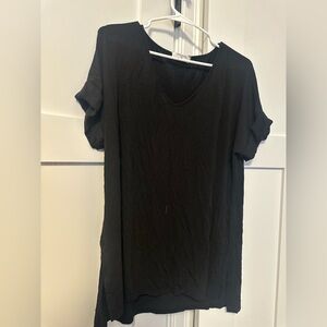 Zenana Outfitters Classic Black V-Neck Tee